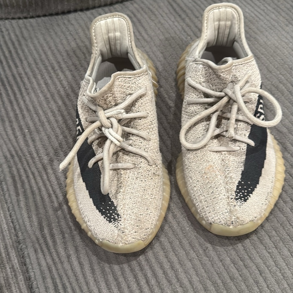Yeezy Boost 350 V2 Beige and Black